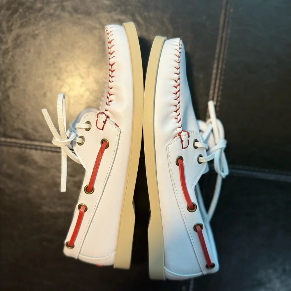 NIB Baseball 101 White and Red Men's Boat Shoes size 6